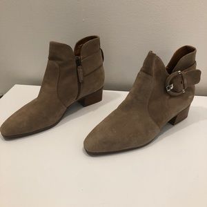 👢Aquatalia booties👢